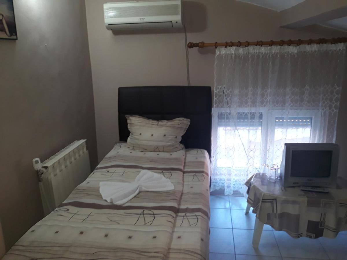 Къща За Гости "Чекичев" Svilengrad Exterior foto